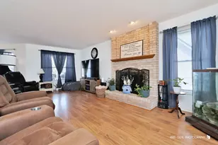 301 Tanager Dr, Woodstock, IL 60098 - Photo 8