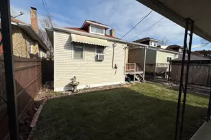 1310 N Monitor Ave, Chicago, IL 60651 - Photo 14