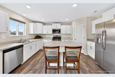 [Address not provided], Pingree Grove, IL 60140 - Photo 4