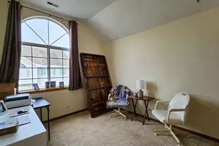 106 Village Creek Dr, Lake in the Hills, IL 60156 - Photo 6