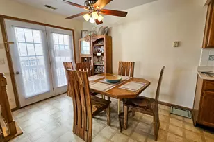 106 Village Creek Dr, Lake in the Hills, IL 60156 - Photo 10