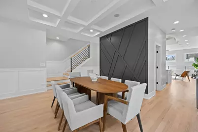 2323 W Farragut Avenue, Chicago, IL 60625 - Photo 6
