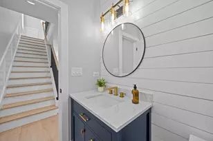 2323 W Farragut Ave, Chicago, IL 60625 - Photo 28