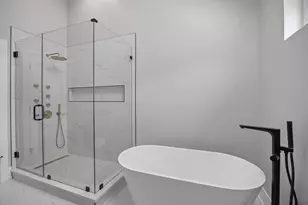 2323 W Farragut Ave, Chicago, IL 60625 - Photo 36