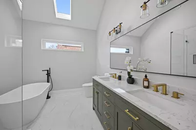 2323 W Farragut Avenue, Chicago, IL 60625 - Photo 34