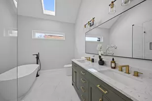 2323 W Farragut Ave, Chicago, IL 60625 - Photo 34