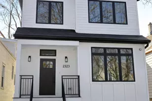 2323 W Farragut Ave, Chicago, IL 60625 - Photo 1