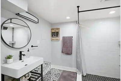 1900 N Kenneth Avenue, Chicago, IL 60639 - Photo 18