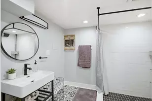 1900 N Kenneth Ave, Chicago, IL 60639 - Photo 18