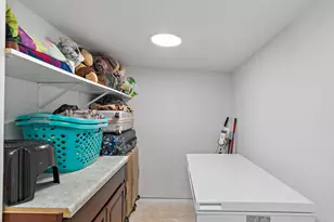 303 E Depot St, Creston, IL 60113 - Photo 16