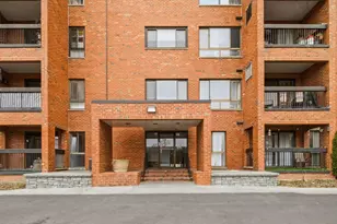 3700 Capri Ct, Glenview, IL 60025 - Photo 2