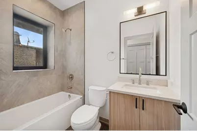 1331 W Estes Avenue #2A, Chicago, IL 60626 - Photo 12