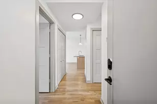 1331 W Estes Ave, Chicago, IL 60626 - Photo 10