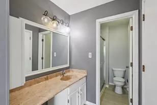 1200 Knottingham Ct, Schaumburg, IL 60193 - Photo 10