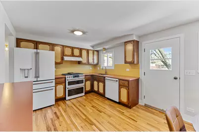 1512 Syracuse Lane, Schaumburg, IL 60193 - Photo 6