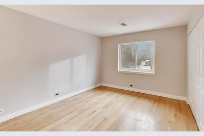 9420 Bay Colony Drive #2E, Des Plaines, IL 60016 - Photo 14