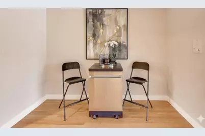 9420 Bay Colony Drive #2E, Des Plaines, IL 60016 - Photo 8