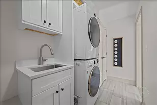 826 S Charles Ave, Naperville, IL 60540 - Photo 16