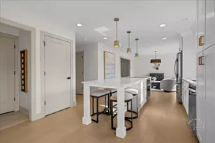 826 S Charles Ave, Naperville, IL 60540 - Photo 14