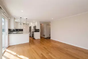 35 Manchester Ln, Vernon Hills, IL 60061 - Photo 6