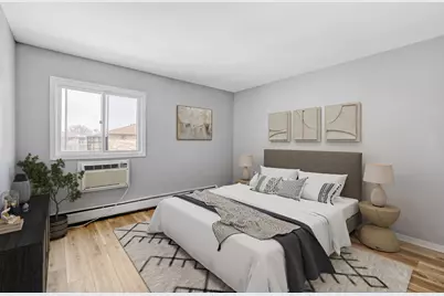 [Address not provided], Carol Stream, IL 60188 - Photo 4