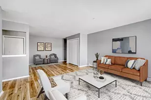 147 W Elk Trail, Carol Stream, IL 60188 - Photo 4