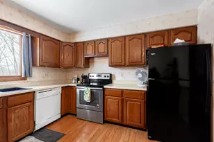 5615 Bunny Ave, McHenry, IL 60051 - Photo 12