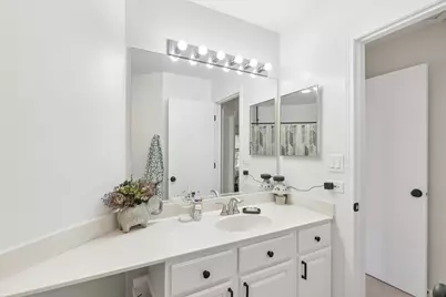 1810 Grove Avenue, Schaumburg, IL 60193 - Photo 16