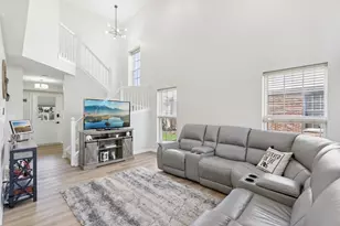 1810 Grove Ave, Schaumburg, IL 60193 - Photo 4