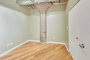 1000 W 15th St, Chicago, IL 60608 - Photo 18