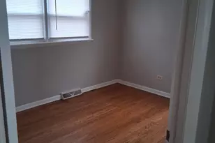 17333 Roy St, Lansing, IL 60438 - Photo 4