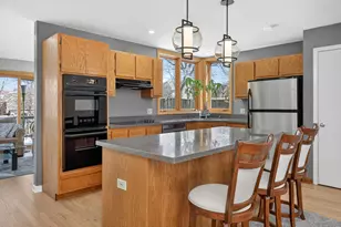 853 Bonnie Brae Ln, Bolingbrook, IL 60440 - Photo 6