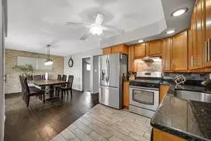 17509 Maple Ave, Lansing, IL 60438 - Photo 2