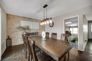 17509 Maple Ave, Lansing, IL 60438 - Photo 6