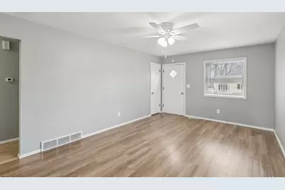 1134 Franklin Avenue, Winthrop Harbor, IL 60096 - Photo 4