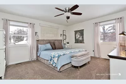 503 E Lake Avenue, Round Lake Beach, IL 60073 - Photo 8