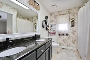 503 E Lake Ave, Round Lake Beach, IL 60073 - Photo 10