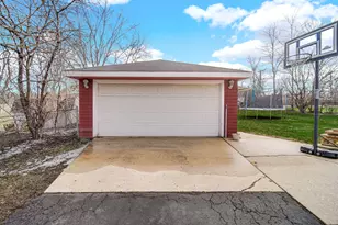 31 E 14th Pl, Lombard, IL 60148 - Photo 18