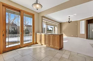 685 E Thornhill Ln, Palatine, IL 60074 - Photo 16