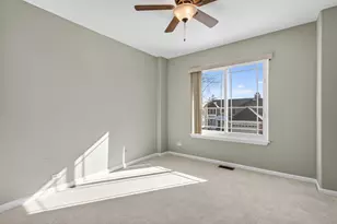 685 E Thornhill Ln, Palatine, IL 60074 - Photo 24