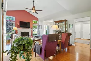 401 Cromwell Cir, Bartlett, IL 60103 - Photo 10