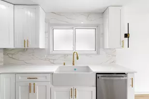 1006 Foxworth Blvd, Lombard, IL 60148 - Photo 10