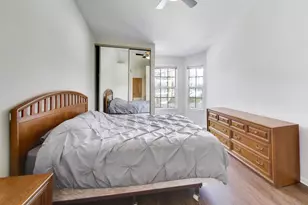 640 Sturnbridge Ln, Schaumburg, IL 60173 - Photo 18