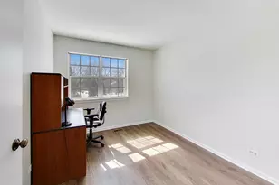 640 Sturnbridge Ln, Schaumburg, IL 60173 - Photo 24