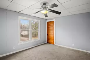 627 N 14th St, Dekalb, IL 60115 - Photo 26