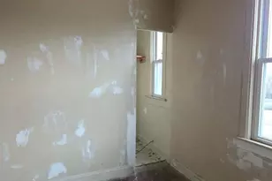 8422 S Baltimore Ave, Chicago, IL 60617 - Photo 2