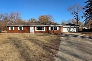 1010 Cassie Dr, Joliet, IL 60435 - Photo 1