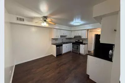 1945 Hancock Drive #1945, Hoffman Estates, IL 60169 - Photo 4