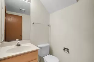 [Address not provided], Mundelein, IL 60060 - Photo 8