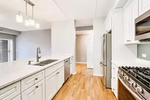 410 W Mahogany Ct, Palatine, IL 60067 - Photo 8